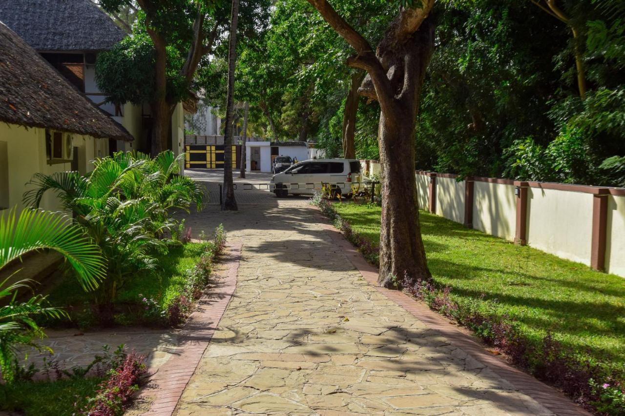 Sheratton Beach Villagio Mombasa Exterior foto