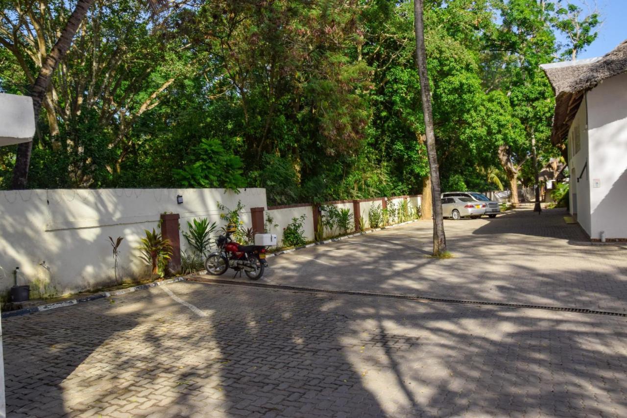 Sheratton Beach Villagio Mombasa Exterior foto